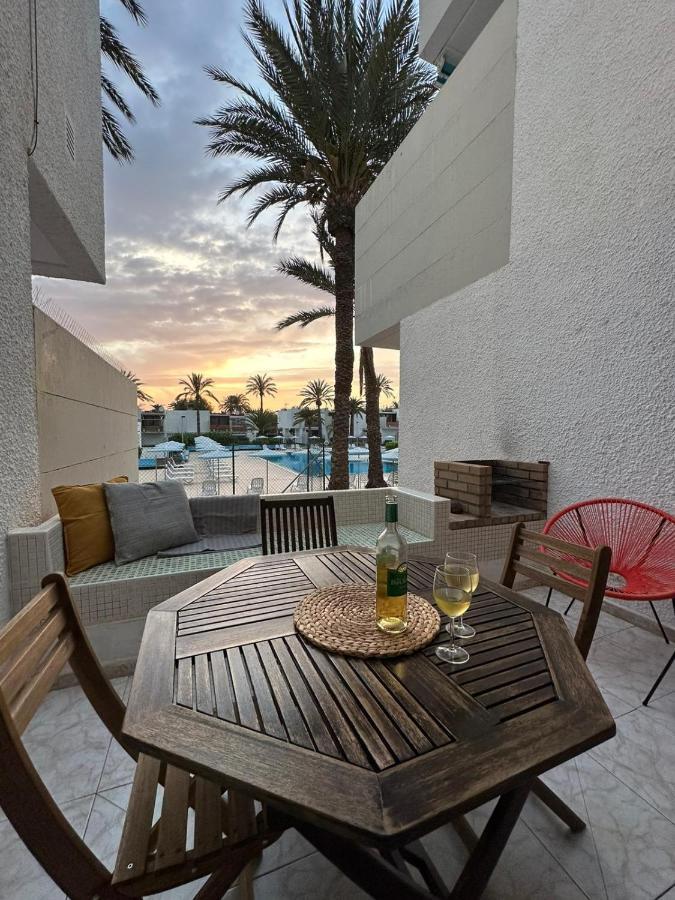 Pool View Apartment Primavera Arona  Esterno foto