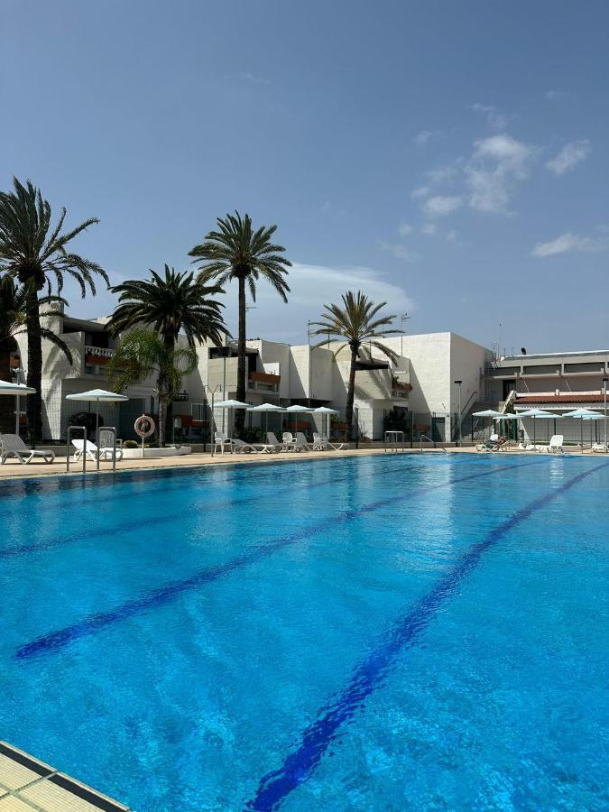Pool View Apartment Primavera Arona  Esterno foto